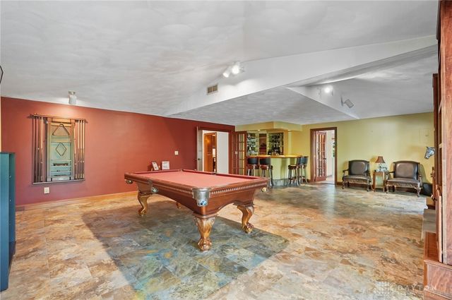 1211 Runnymede Road, Oakwood, OH 45419