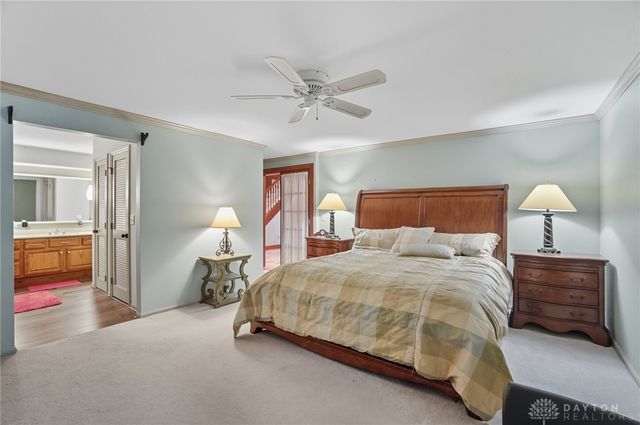 1211 Runnymede Road, Oakwood, OH 45419