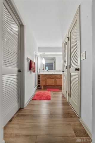 1211 Runnymede Road, Oakwood, OH 45419