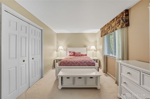 1211 Runnymede Road, Oakwood, OH 45419