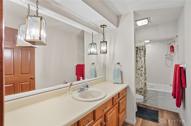 1211 Runnymede Road, Oakwood, OH 45419