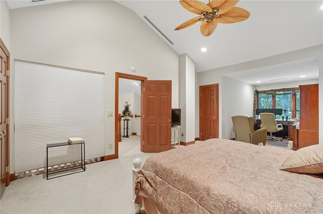 1211 Runnymede Road, Oakwood, OH 45419