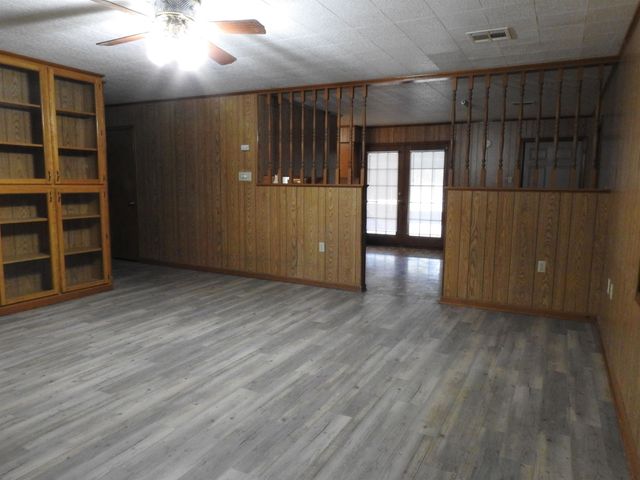 5018 Bayouside Dr, Chauvin, LA 70344