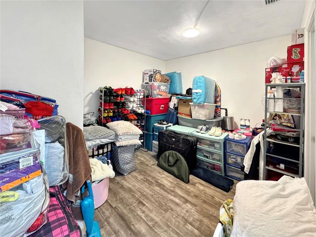 5220 SW 57th Street, Davie, FL 33314