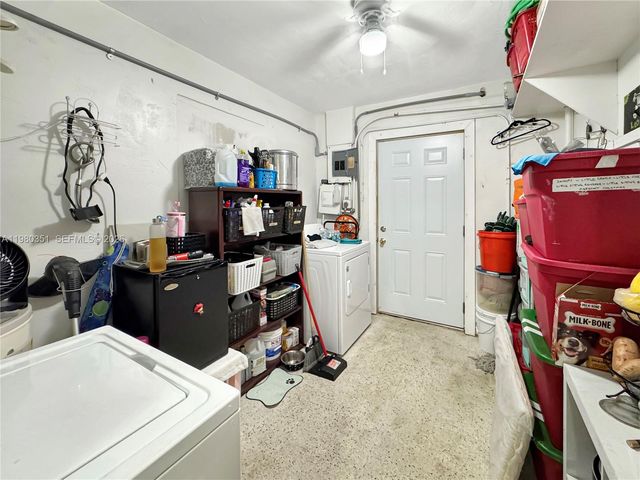 5220 SW 57th Street, Davie, FL 33314