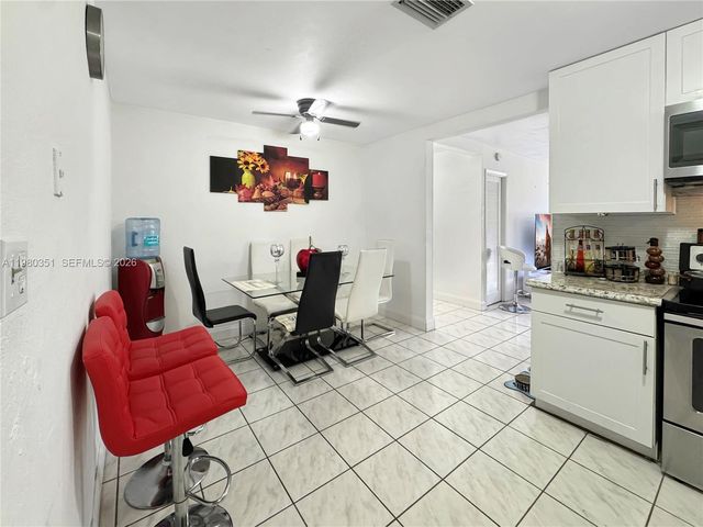 5220 SW 57th Street, Davie, FL 33314