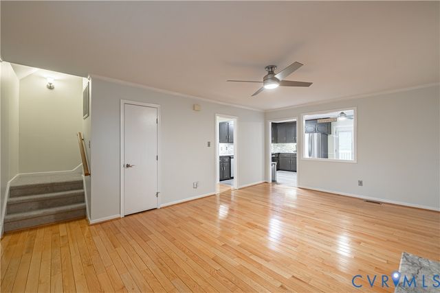 112 Sherwood Dr, Colonial Heights, VA 23834