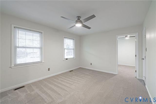 112 Sherwood Dr, Colonial Heights, VA 23834