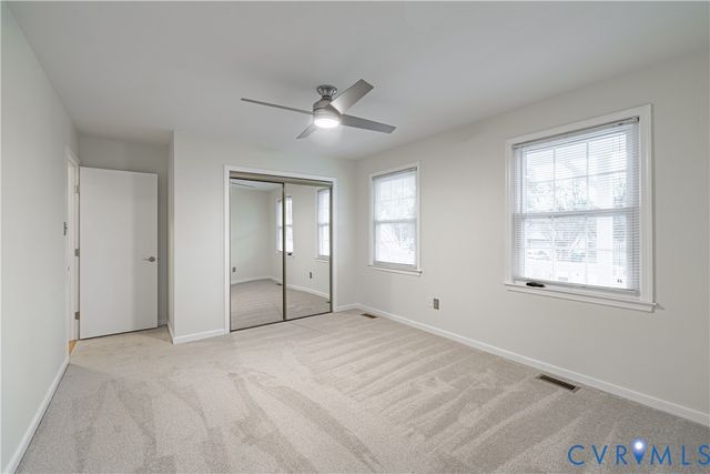 112 Sherwood Dr, Colonial Heights, VA 23834