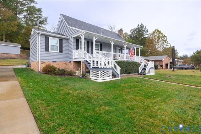 112 Sherwood Dr, Colonial Heights, VA 23834
