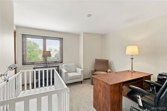 17 Vicente Court, Amherst, NY 14051