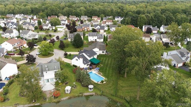 17 Vicente Court, Amherst, NY 14051