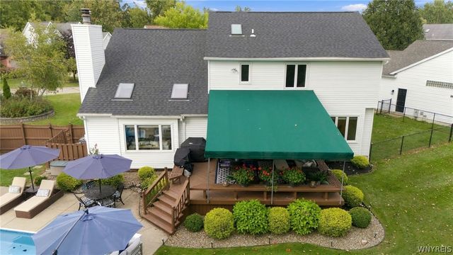 17 Vicente Court, Amherst, NY 14051