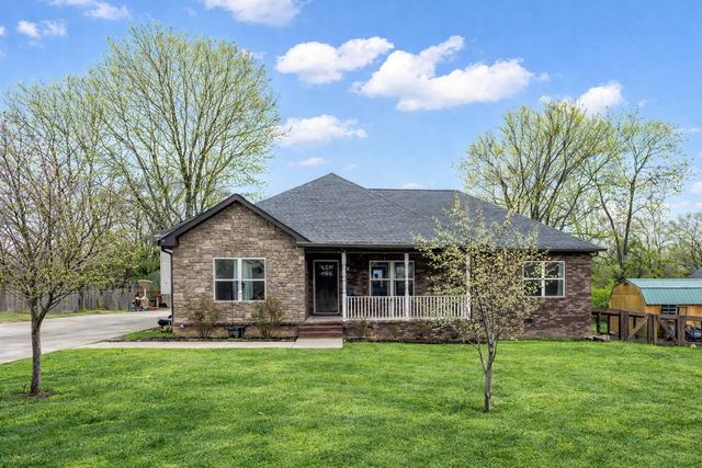 100 Mockingbird Ln, Hartsville, TN 37074