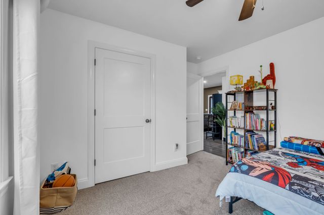 100 Mockingbird Ln, Hartsville, TN 37074