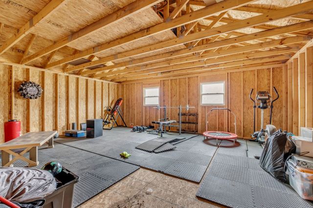 100 Mockingbird Ln, Hartsville, TN 37074