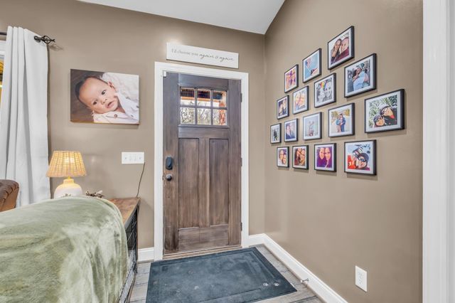 100 Mockingbird Ln, Hartsville, TN 37074