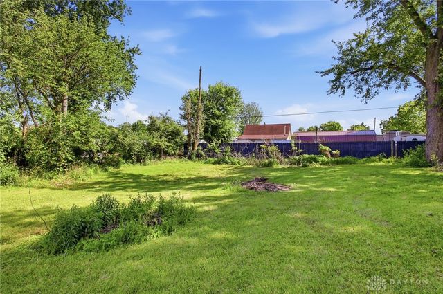 633 Neosha Avenue, Springfield Twp, OH 45505