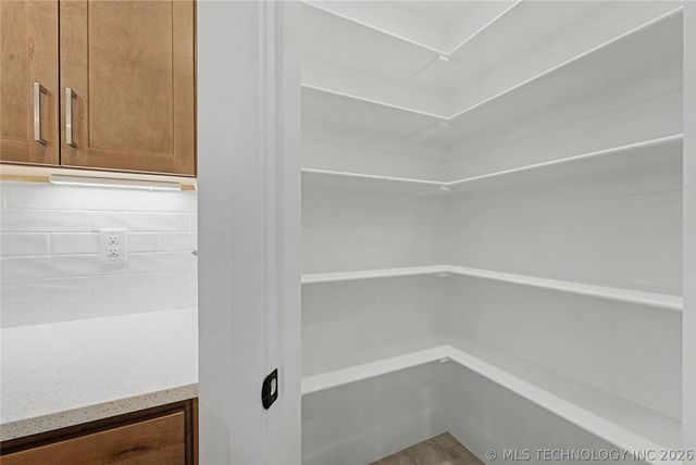 2072 130th Lane S, Jenks, OK 74037