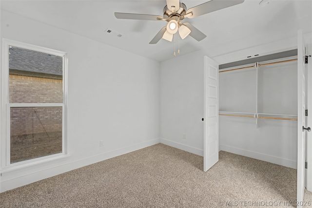 2072 130th Lane S, Jenks, OK 74037