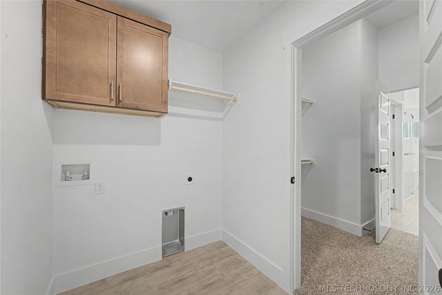 2072 130th Lane S, Jenks, OK 74037