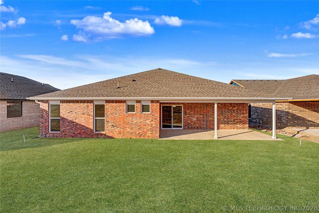 2072 130th Lane S, Jenks, OK 74037