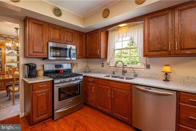1404 FREDRICK BLVD, Reading, PA 19605