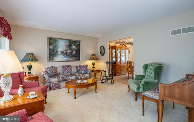1404 FREDRICK BLVD, Reading, PA 19605