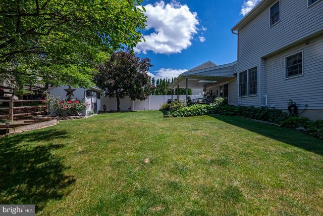 1404 FREDRICK BLVD, Reading, PA 19605