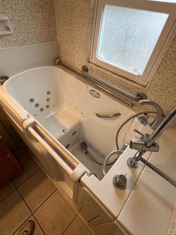 4804 N Diana Street, Fresno, CA 93726