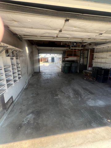 4804 N Diana Street, Fresno, CA 93726