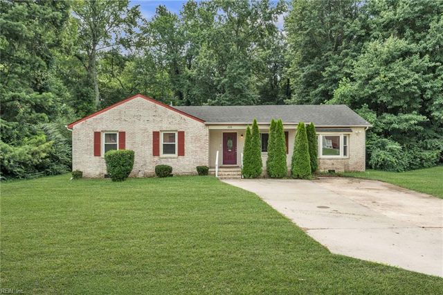208 Locust ST, Suffolk, VA 23434