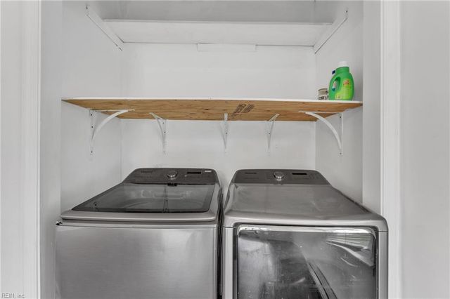 208 Locust ST, Suffolk, VA 23434