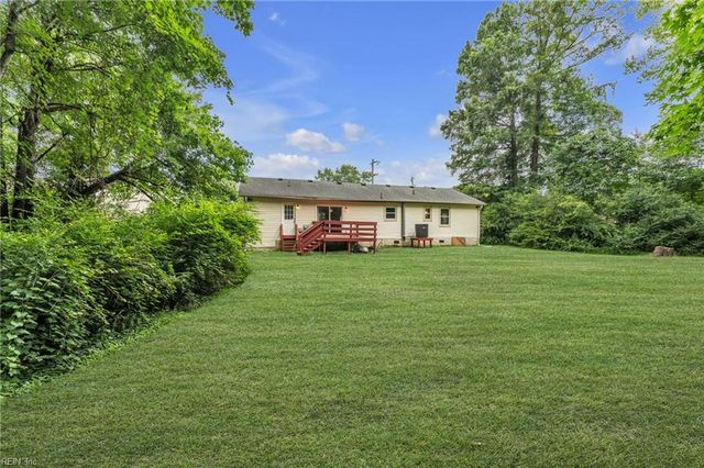 208 Locust ST, Suffolk, VA 23434