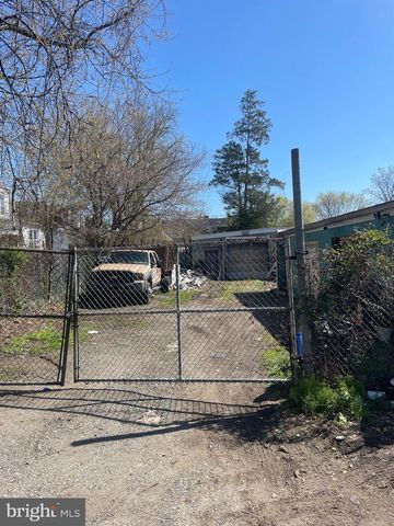 125 21ST, Chester, PA 19013