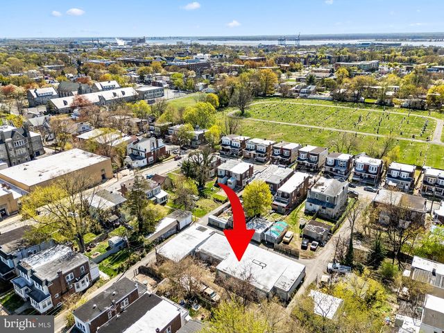 125 21ST, Chester, PA 19013