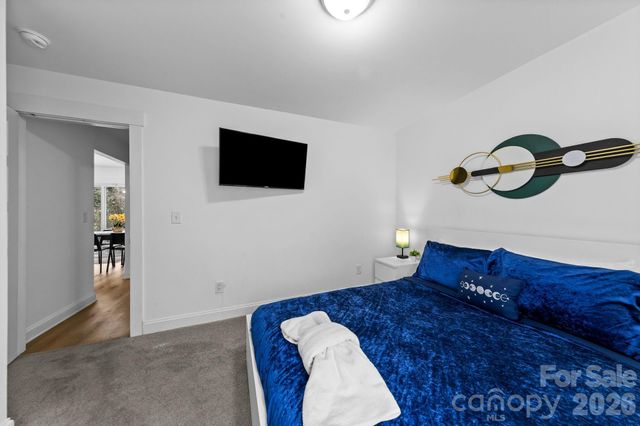 4117 Colebrook Road, Charlotte, NC 28215