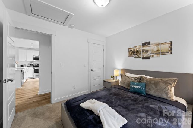4117 Colebrook Road, Charlotte, NC 28215