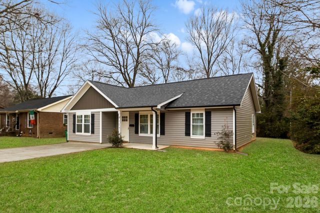 4117 Colebrook Road, Charlotte, NC 28215