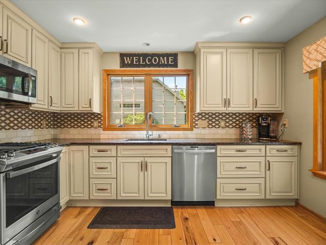 5980 Heritage Place, Loves Park, IL 61111