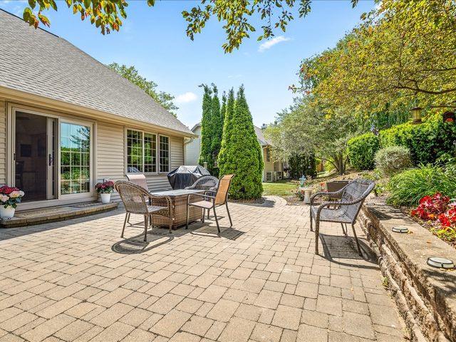 5980 Heritage Place, Loves Park, IL 61111