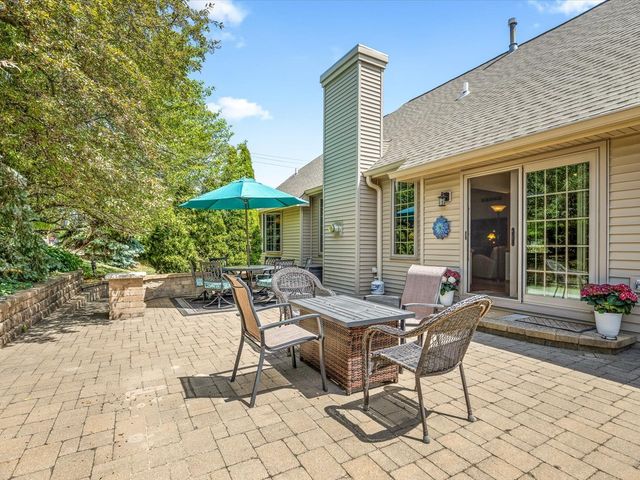 5980 Heritage Place, Loves Park, IL 61111