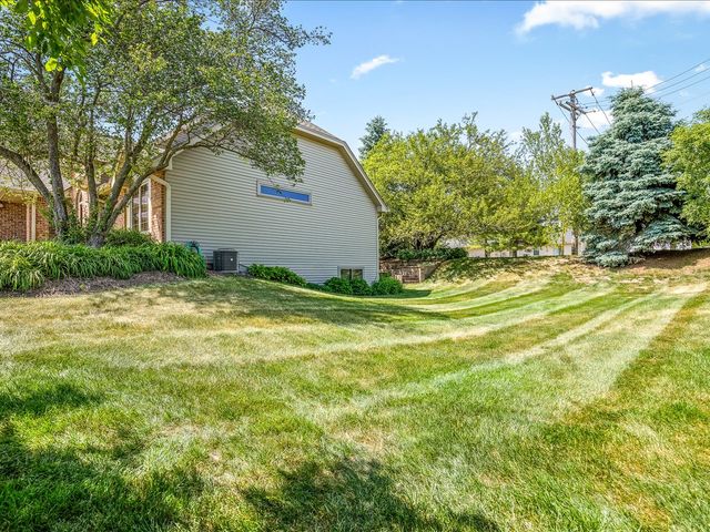 5980 Heritage Place, Loves Park, IL 61111