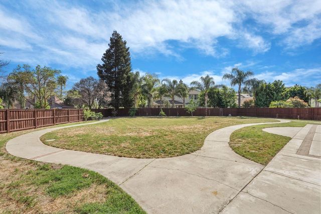 2062 Superior Ct, Tracy, CA 95304