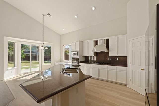 2062 Superior Ct, Tracy, CA 95304