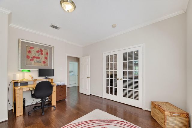 2827 Timber Briar Circle, Houston, TX 77059