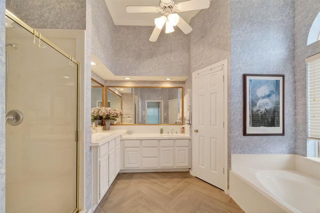 2827 Timber Briar Circle, Houston, TX 77059