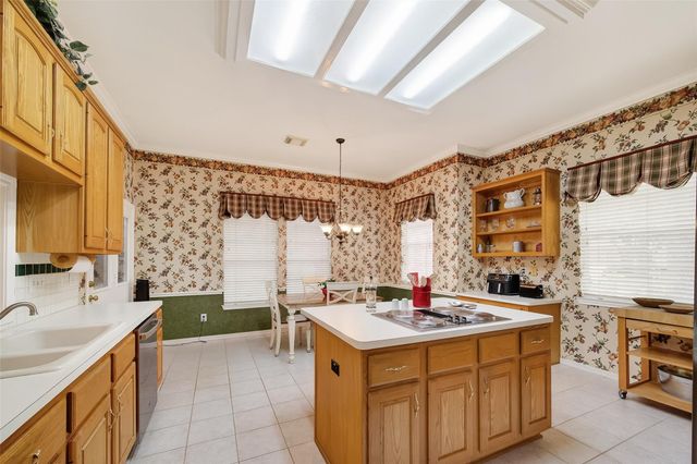 2827 Timber Briar Circle, Houston, TX 77059