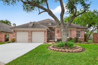 2827 Timber Briar Circle, Houston, TX 77059