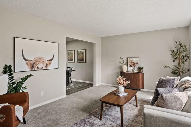 2118 W 30th Street, Davenport, IA 52804